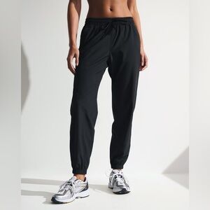 Abercrombie YPB Motiontek Joggers Black XS Athleisure Athletic Gym Workout Dance